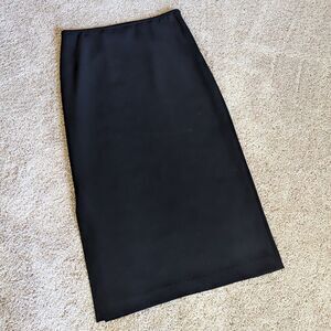 St. John Skirt Womens 8 Black Chiffon Lined Quiet Luxury Minimalist Made in USA